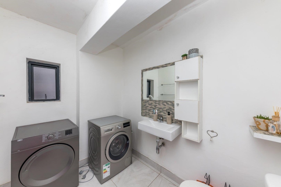 2 Bedroom Property for Sale in Observatory Western Cape